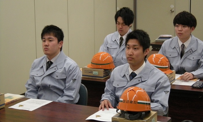 入社式3